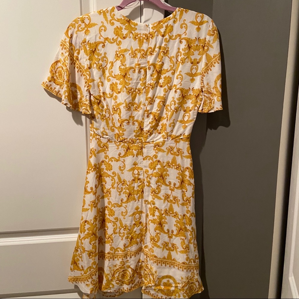 Lulu’s white and yellow dress - Picture 5 of 5